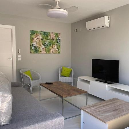 Seafront Recently Renovated Apartments Benalmádena Exteriör bild