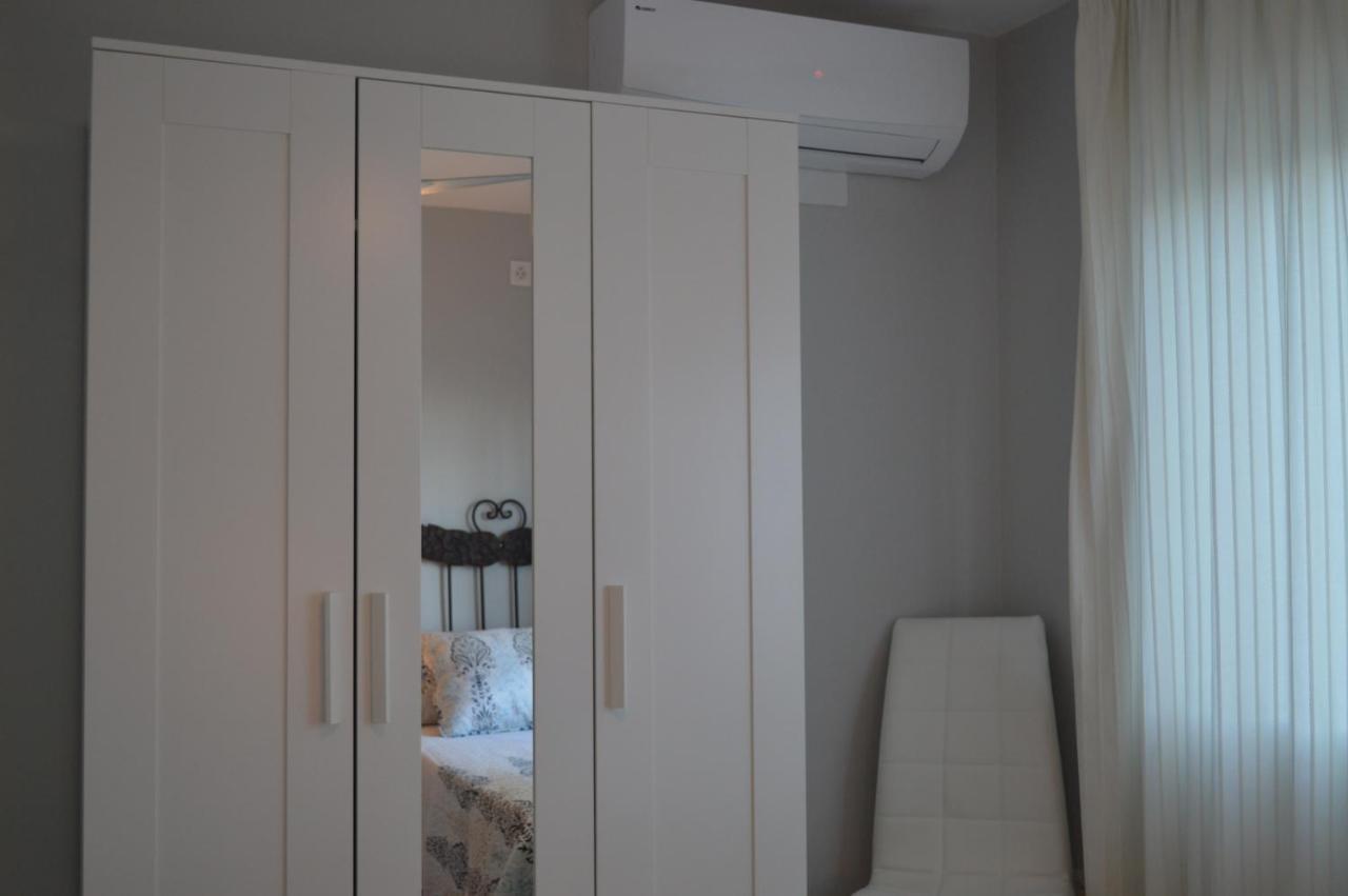 Seafront Recently Renovated Apartments Benalmádena Exteriör bild